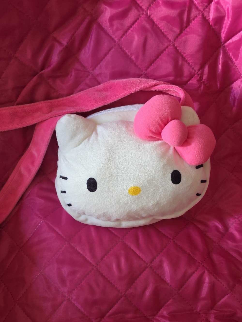 Hello Kitty White Plush Bag with Pink Bow and Strap